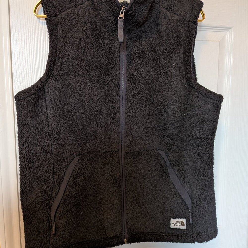 Northface women sherpa vest